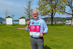 Stadtwerke Klagenfurt Vorstand Dipl. Ing. Erwin Smole freut sich auf den Kirschblütenlauf am 11. Mai im Strandbad Klagenfurt. Foto: KK