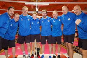  Herbstmeister KSK Klagenfurt-Magdalensberg. Von links: Mannschaftskapitän Daniel Waldhauser, Günter Snieder jun., Werner Rössler, Rafael Waldhauser, Martin Oberrauner, Dominik Konec, Andrej Lahovec und Roman Leitner. Foto: KSK Klagenfurt-Magdalensberg