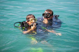 Kostenloses Schnuppertauchen für Kinder im Wörthersee. Foto: DerHandler