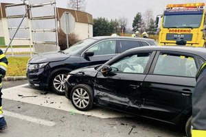 Drei Fahrzeuge bei Kreuzungskollision auf Höhe SPAR Maria Saal beteiligt. Foto: FF St. Michael/Zollfeld