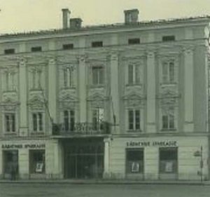 Zeitraum 1954 bis 1956: Der erste Umbau der Kärntner Sparkassen am eigenen Gebäude