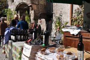 Weinfest der Regionen am Klagenfurter Domplatz. Foto: X-Promotion