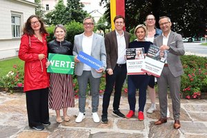 Blutspenden am Arnulfplatz: Heute Leben retten in Klagenfurt. Foto: StadtKommunikation / Buchner Blutspenden am Arnulfplatz: Heute Leben retten in Klagenfurt. Foto: StadtKommunikation / Buchner