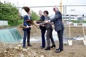 In der Ikarusgasse: Spatenstich für soziales Wohnbauprojekt. Foto: Büro LHStv.in Schaunig