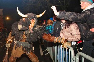 Busumleitungen als Folge von 3 Krampusumzügen