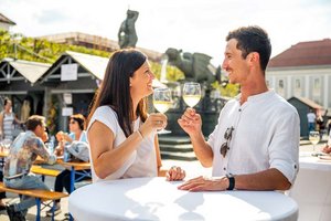 Erster Slow Food Kärnten Heuriger feiert Premiere am Neuen Platz in Klagenfurt. Foto: Michael Stabentheiner