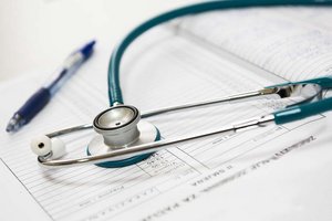 Aufnahmetest Medizinstudium: Scharfe Kritik an Nicht-Reaktion der Bundesregierung