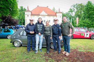 Verkehrsinspektor Ferdinand Pirmann, Veranstalter Andy Füllborn, Verkehrsreferentin Sandra Wassermann, BA, Stadtpolizeikommandant Oberst Hans-Peter Mailänder, Verwaltungsdirektor der Kärntner Jägerschaft Dr. Mario Deutschmann. Foto: Bettina Knaus