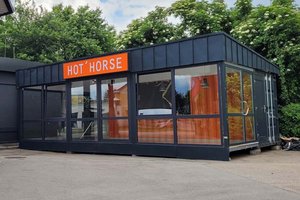 „Hot Horse“: Bald gibt es in Klagenfurt Pferdeburger. Foto: Mein Klagenfurt
