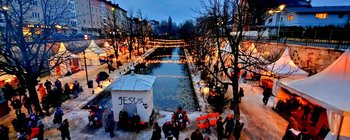 „Hafenknistern“: Adventmarkt im Lendhafen eröffnet