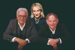 Gerd Anthoff, Monika Gruber und Michael Lerchenberg. Foto: Künstler Berg Werk