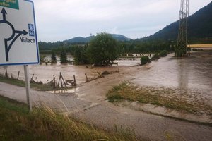 Appell an Helfer: Nicht selbständig ins Krisengebiet, viel zu gefährlich. Foto: LPD Kärnten/Steinacher