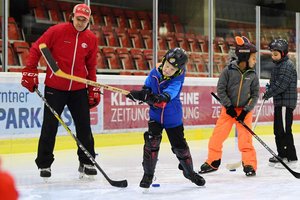 Eishockey ist beim Wintersportschnuppern jedes Jahr ein Fixstarter. Foto: StadtKommunikation/Pessentheiner