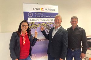 Landesrätin Sara Schaar und Georg Santner vom Kärntner Institut für Seenforschung präsentierten den 38. Kärntner Seenbericht. Foto: Büro Landesrätin Schaar