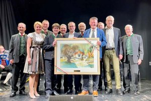 Bürgermeister Christian Scheider, Oberbürgermeister Florian Hartmann, Stadträtin Sandra Wassermann, BA, Stadtrat Mag. Franz Petritz und Stadtrat Max Habenicht. Foto: StadtKommunikation/Sandra Oswald