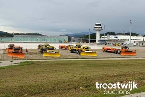 Klagenfurter Flughafen versteigert Flughafenausstattung und Fahrzeuge