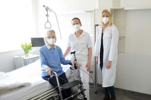 Ausgezeichnete Behandlung und Betreuung im Alter: Das Elisabethinen-Krankenhaus Klagenfurt darf sich ab sofort "erste altersfreundliche Gesundheitseinrichtung" in Österreich nennen. Foto: EKH