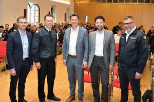 Eine Blackout-Informationsveranstaltung für rund 150 anwesende Feuerwehrfrauen und -männer stand gestern, Freitag, Abend am Stundenplan der Landesfeuerwehrschule Kärnten in Klagenfurt. Foto: Büro LR Fellner