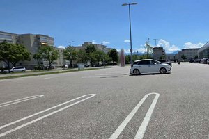 Mehr Bäume und Grün statt Asphalt für große Parkplätze gefordert. Foto: Mein Klagenfurt