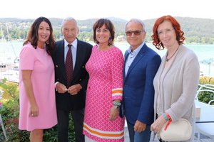 v.l.: Christine Sintschnig, Tennis- u. Yachthotel Velden, Prof. Johannes Huber, NRin Petra Oberrauner, Präs. Ewald Wiedenbauer und Landesfrauen-GFin Maria Rauch. Foto: kope