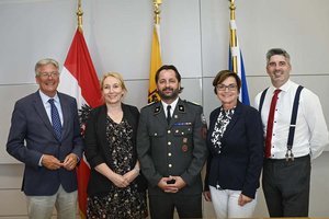 Antrittsbesuch des neuen Rot Kreuz-Präsidenten Martin Pirz mit seiner Vizepräsidentin Christina Summer und dem Vizepräsidenten Gerold Taschek bei LH Peter Kaiser und LHStvin Beate Prettner in der Landesregierung. Foto: LPD Kärnten/Helge Bauer