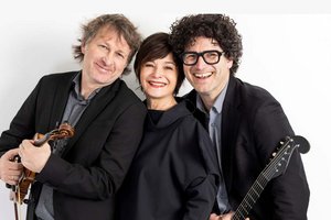 Tausendmal schöner als ihr: Lesung mit Musik im Stadttheater Klagenfurt. Foto: Moritz Schell