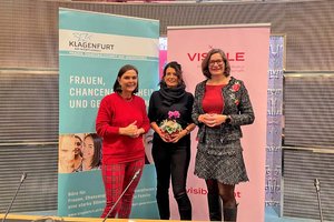 Mag.a Astrid Malle (Büro für Frauen, Chancengleichheit und Generationen), Dr.in Ute Liepold und Frauenreferentin Stadträtin Dipl. Ing. Constance Mochar. Foto: Büro Mochar