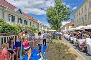 Straßenfest in der Henselstraße zum 100. Geburtstag von Ingeborg Bachmann. Foto: Mein Klagenfurt