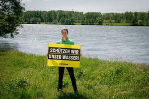 Wasserexperte Sebastian Theissing-Matei. Foto: Greenpeace/Mitja Kobal