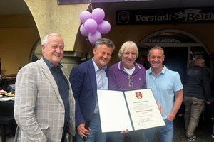 SK Austria Klagenfurt-Legende Helmut König feiert 70. Geburtstag. Foto: Büro Bürgermeister