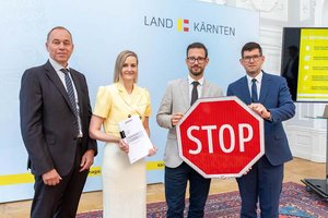 Reformvorschläge gegen überbordende NGO-Rechte mit LH-Stv. Martin Gruber, LR Sebastian Schuschnig, Prof. Dr. Georg Eisenberger, DDrIn. Kathrin Bayer. Foto: LPD Kärnten/Gleiss