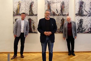 Bürgermeister Christian Scheider mit Univ. Prof. Dr. Peter Gstettner und Primarius Mag. Dr. Herwig Oberlerchner. Foto: StadtKommunikation / Wedenig