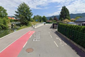 Radweg in der Flußgasse. Foto: Google Street View