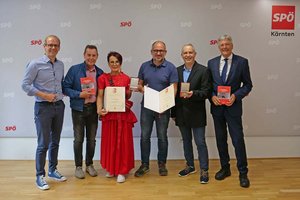 Ana Blatnik und Harry Koller mit Otto Bauer-Plakette ausgezeichnet. Foto: SPÖ Kärnten