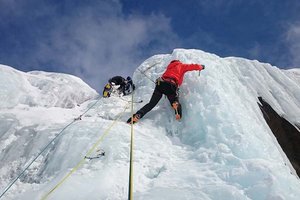 30-jährige Klagenfurterin rutschte beim Eisklettern aus. Foto: Symbolbild