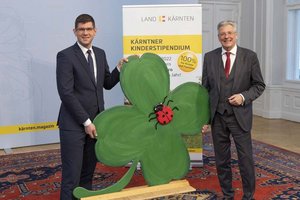 LH Kaiser und LR Gruber blickten auf herausforderndes Jahr und erfolgreiche Regierungsperiode zurück. Foto: LPD Kärnten/Just