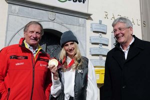Jubelnder Empfang für Olympiasiegerin Anna Gasser in Millstatt. Foto: LPD Kärnten/Höher