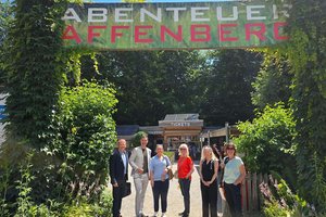 Affenberg Landskron: Forschung und Tourismus gehen Hand in Hand. Foto: Büro Reichmann