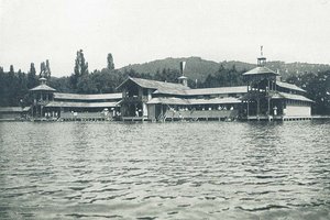  Mehr als 100 Jahre prägt das Badehaus die Uferpromenade von Pörtschach. Foto: Werzers Hotel Resort Pörtschach