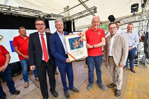 Landeswappenverleihung an den Kärntner Zivilschutzverband, anlässlich des Sicherheitstages auf der Schleppe Alm. Foto: LPD Kärnten/Helge Bauer