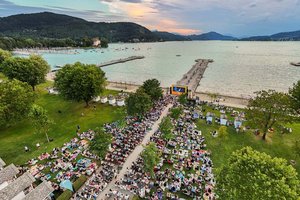 Movie at the Lake im Strandbad: „Der König der Löwen“ auf großer Leinwand. Foto: Gert Steinthaler
