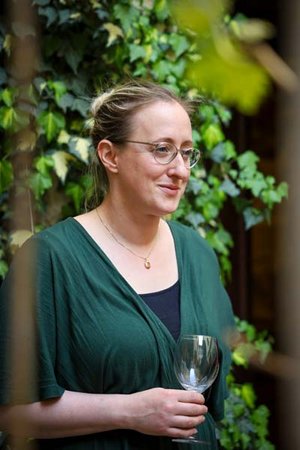 Doris Jäger übernimmt von Sonja Schernitz die Position als Vize-Obfrau. Foto: Die Hexerei/Winkler