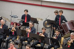 Die Brassband Rosental lädt zu einer mitreisenden, musikalischen Weihnachtsgeschichte „a joyful christmas“ ein. Foto: Dieter Arbeiter