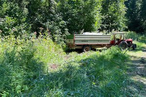 Traktor konnte auf abschüssiger Straße vom Radsberg nicht mehr bremsen. Foto: Feuerwehr Ebenthal