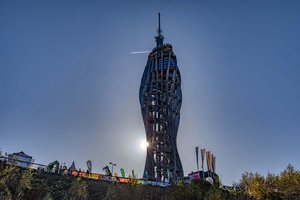 Klagenfurter blieb mit seinem Auto auf Wanderweg Richtung Pyramidenkogel stecken