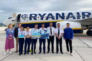 Ryanair ist wieder da und startete heute mit ausgebuchtem Flug nach London. Foto: Airport Klagenfurt