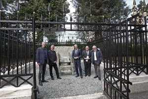Herzogstuhl: Sanierung des historischen Lanzengitters abgeschlossen. Foto: LPD Kärnten/Eggenberger