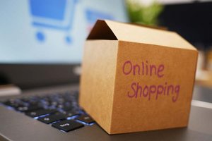 Kein Geld zurück nach Warenrücksendung bei  Online-Kauf: AK-Konsumentenschutz schritt ein!
