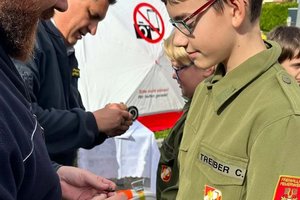 Klagenfurts Feuerwehrjugend im Prüfungsstress. Foto: Facebook/Feuerwehr Haidach