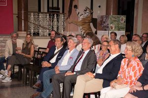 v.l.n.r.: Horst L. Ebner (Gestalter), Programmchef Martin Weberhofer (ORF Kärnten), Landeshauptmann Peter Kaiser und Direktor Wolfgang Muchitsch (kärnten.museum) freuten sich über den gelungenen Premierenabend. Foto: ORF/Dieter Arbeiter